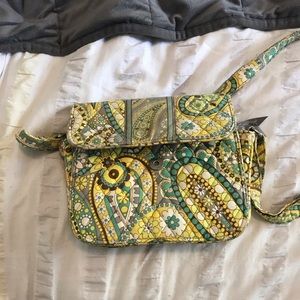VERA BRADLEY CROSSBODY